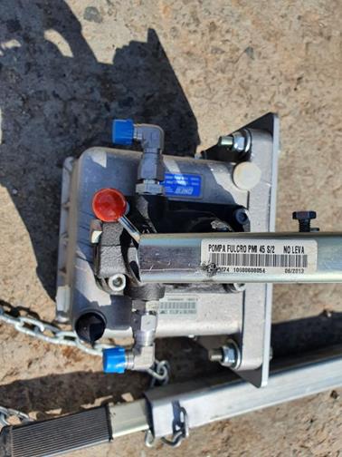 Double Acting Hydraulic Hand Pump image 3